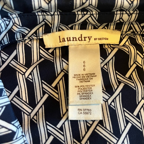 Laundry by Design - Nautical Navy and White Shortsleeved Dress , Size 6 - Picture 4 of 4